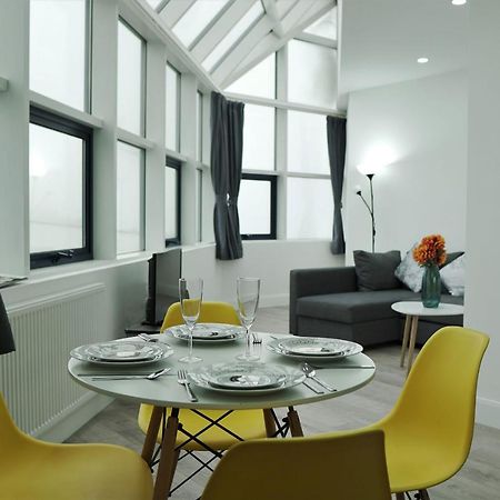 Sapphire House Apartments Telford Buitenkant foto