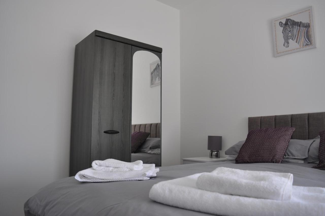 Sapphire House Apartments Telford Buitenkant foto