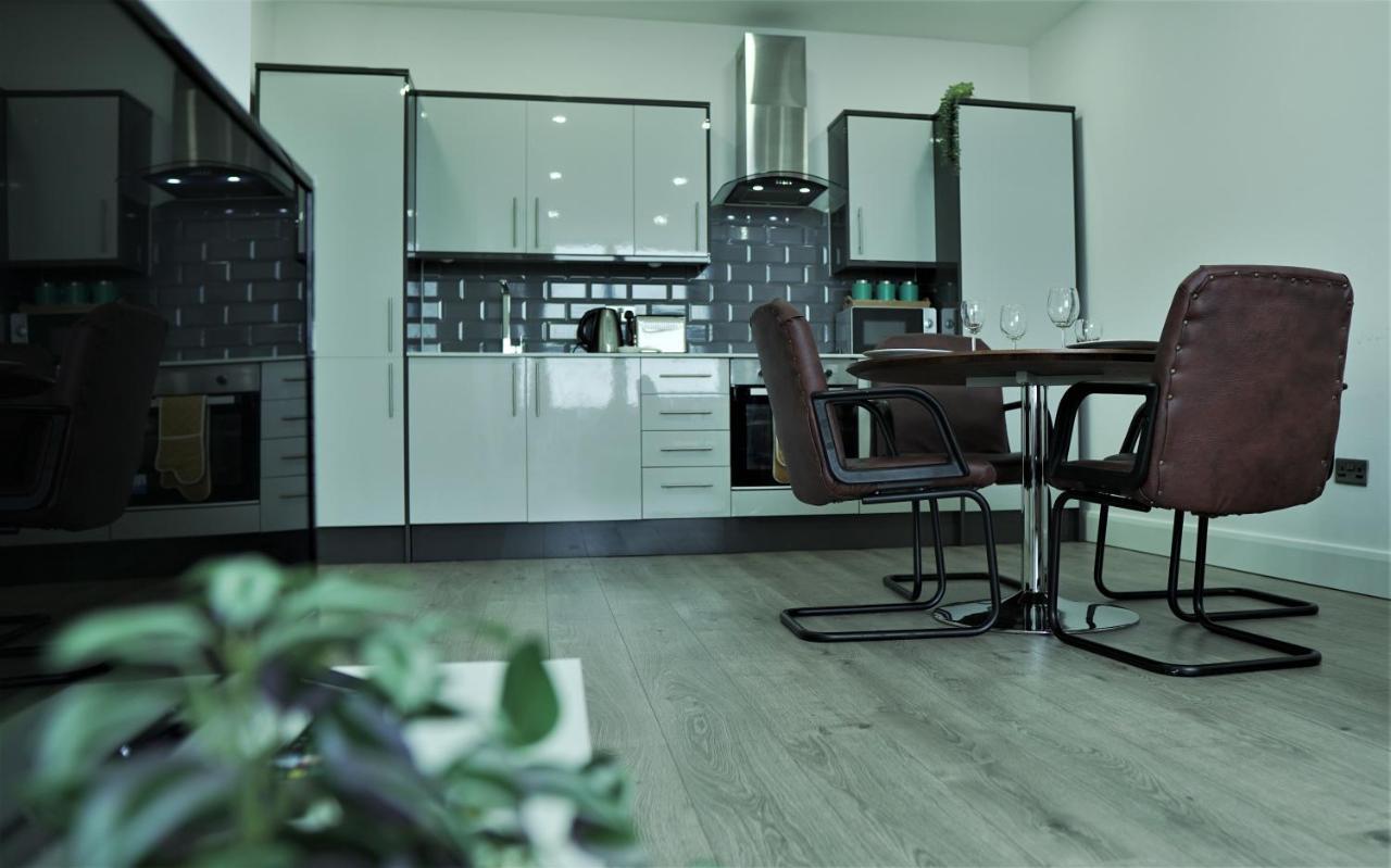 Sapphire House Apartments Telford Buitenkant foto