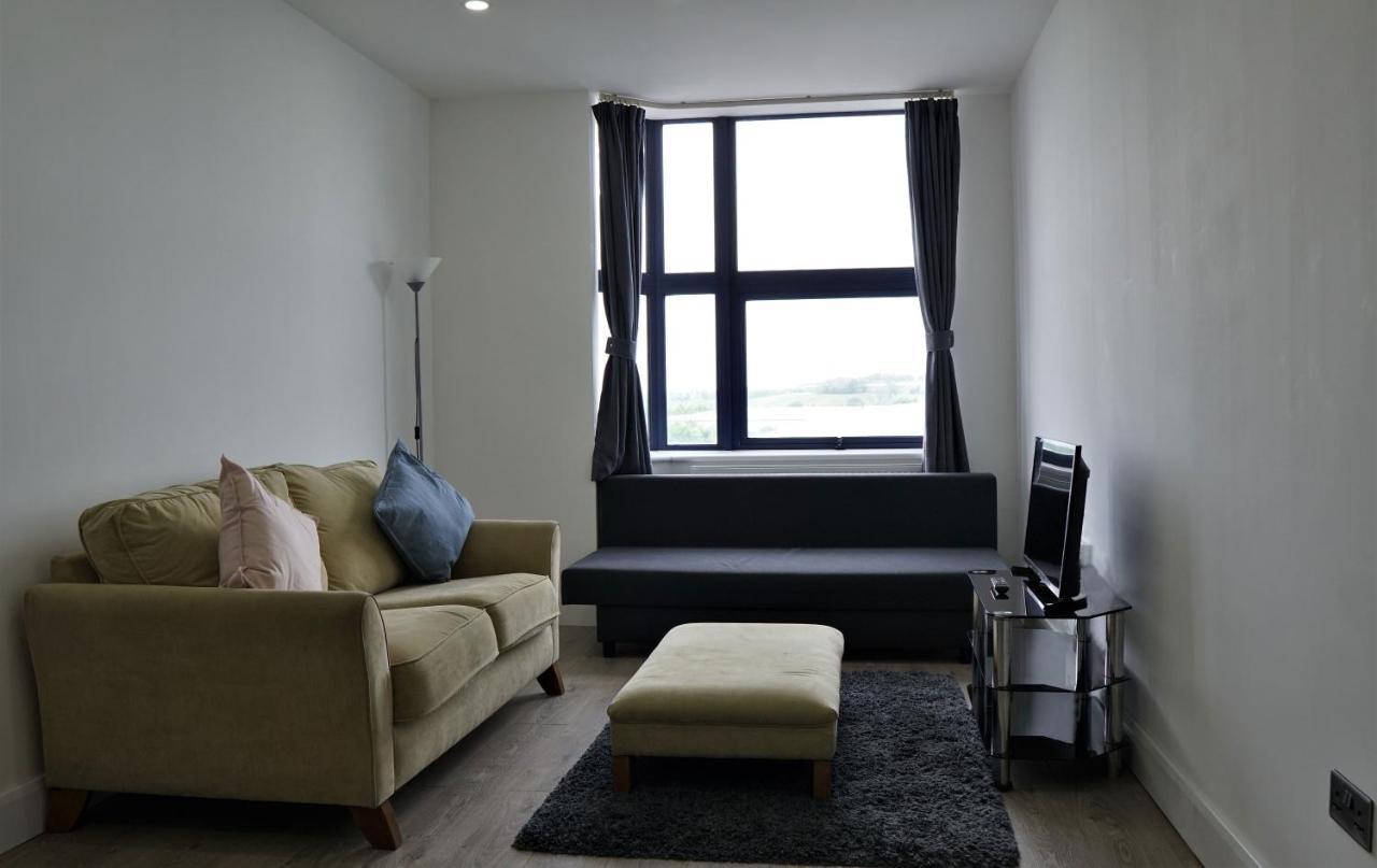 Sapphire House Apartments Telford Buitenkant foto