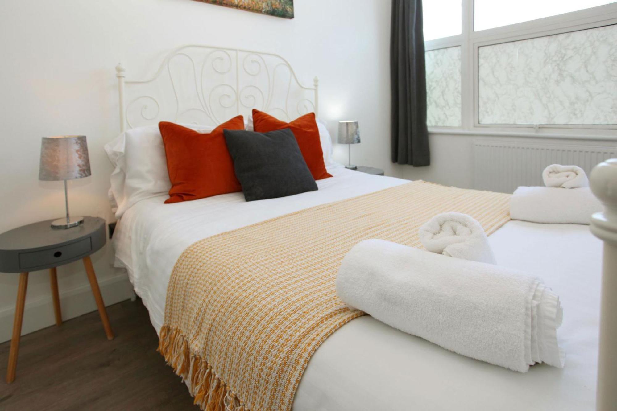 Sapphire House Apartments Telford Buitenkant foto