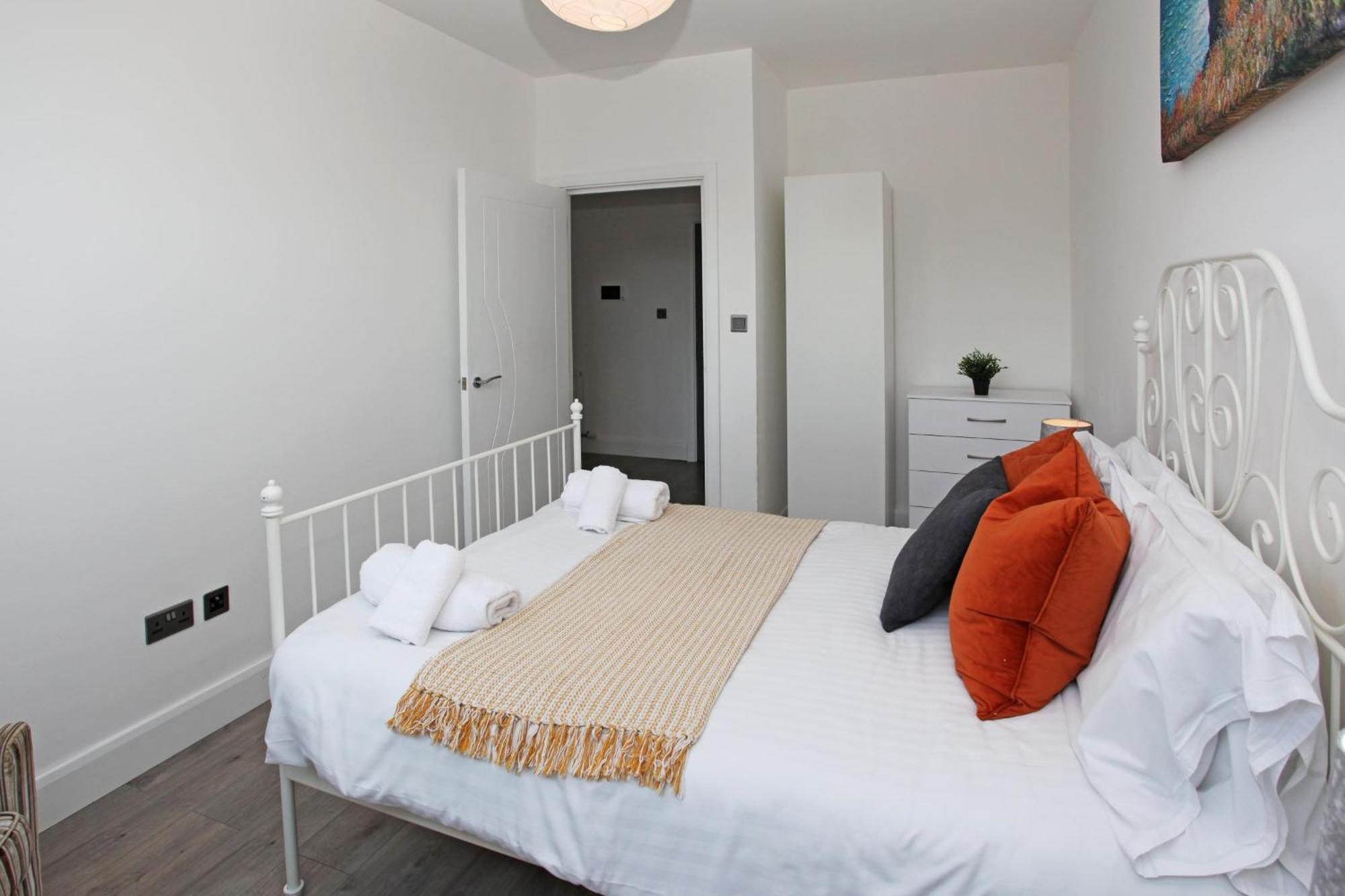 Sapphire House Apartments Telford Buitenkant foto
