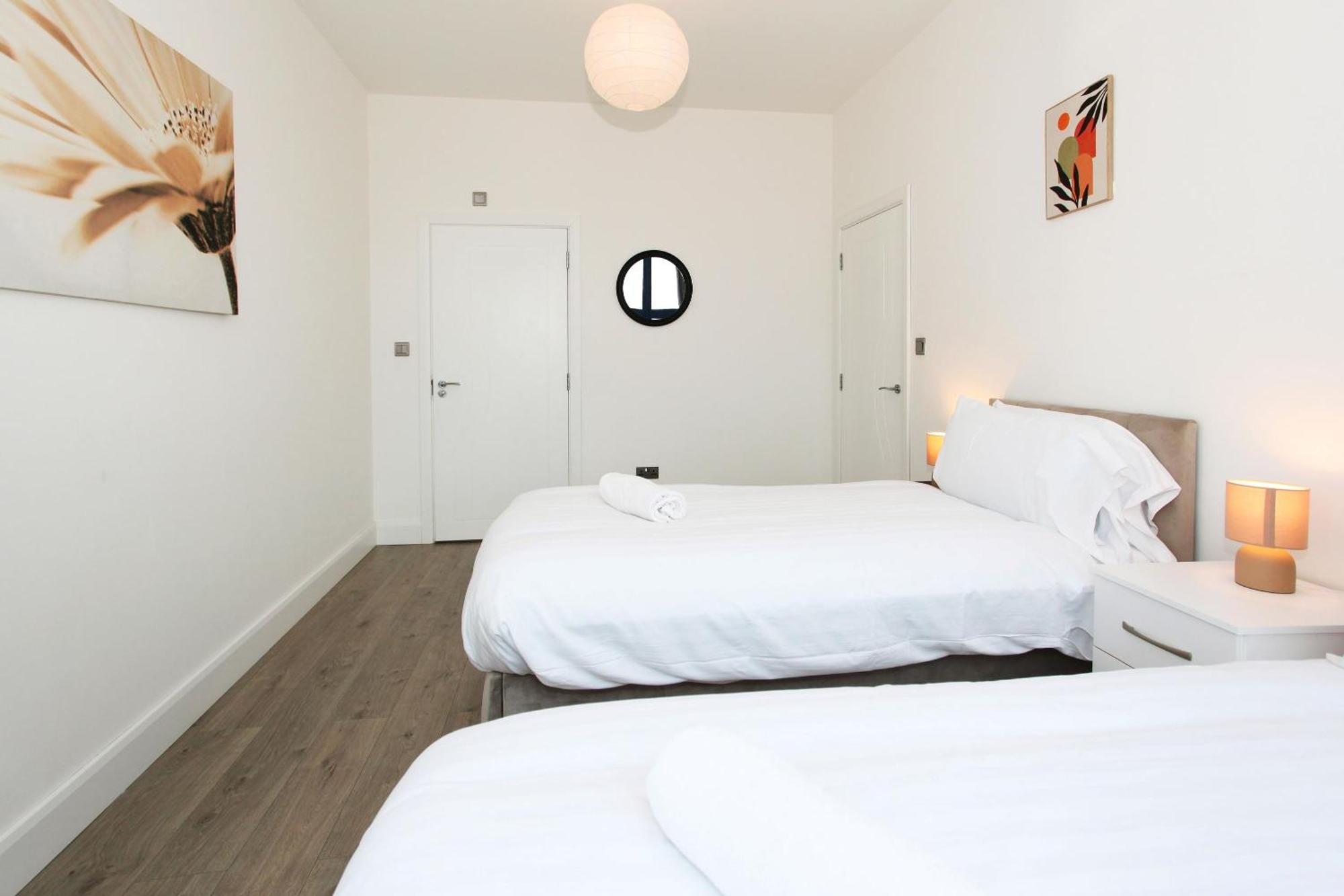 Sapphire House Apartments Telford Buitenkant foto
