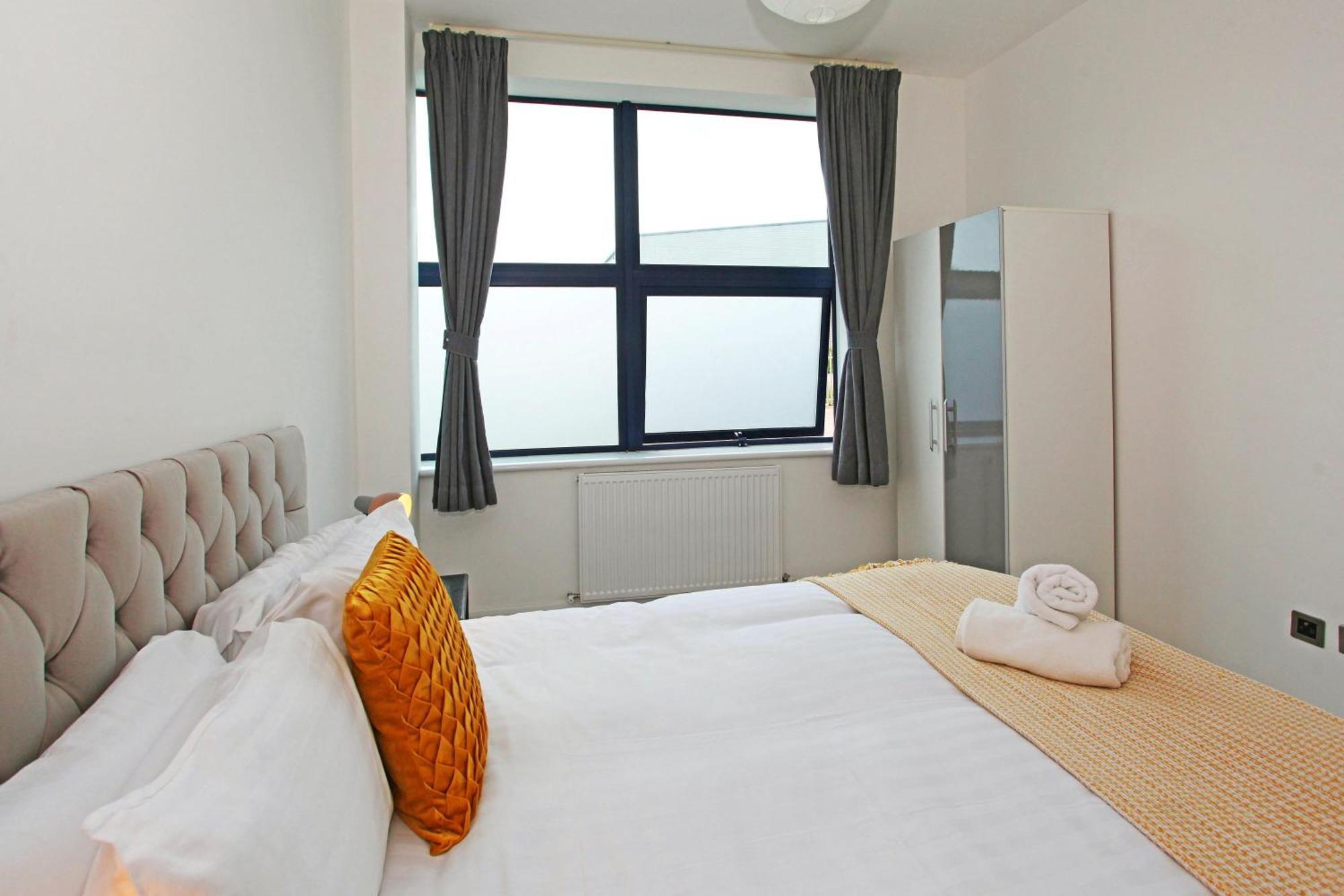 Sapphire House Apartments Telford Buitenkant foto