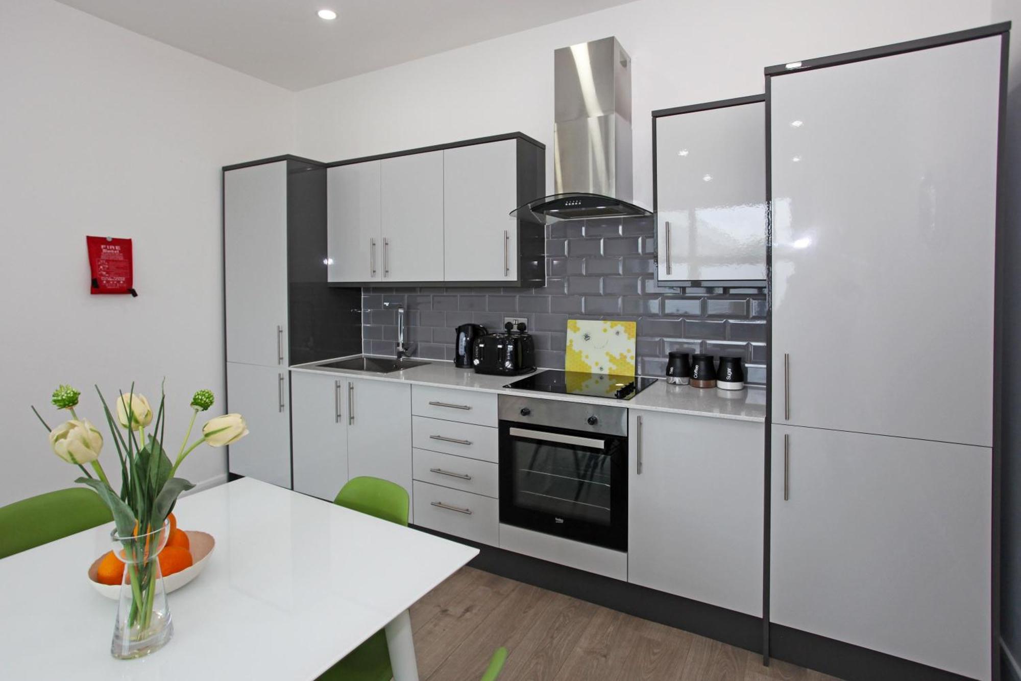 Sapphire House Apartments Telford Buitenkant foto