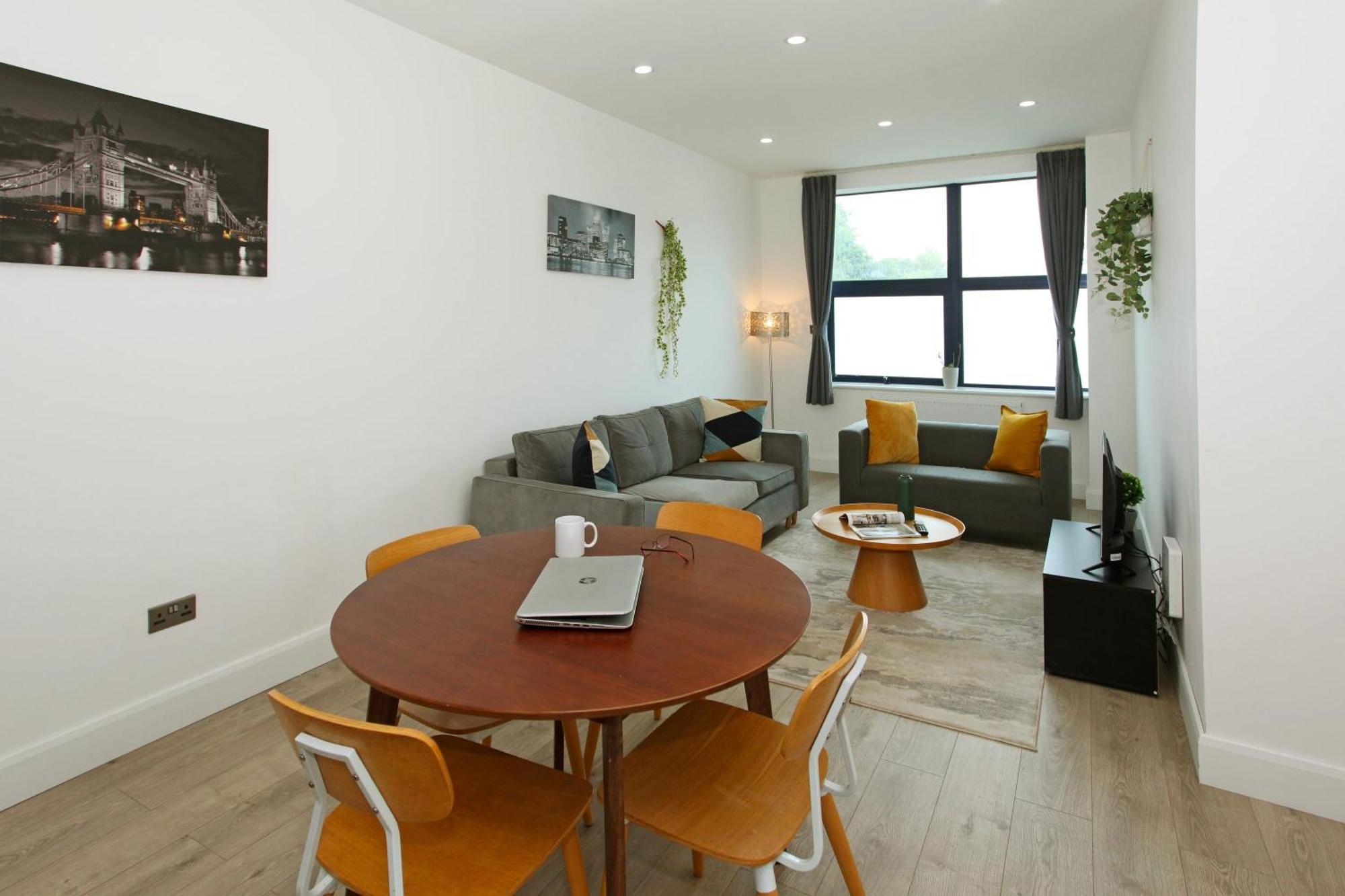 Sapphire House Apartments Telford Buitenkant foto